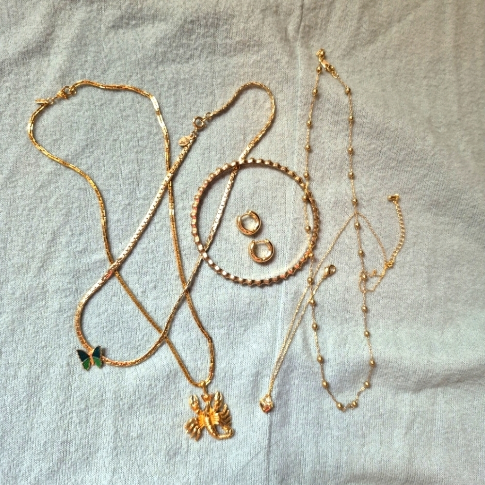 Assorted Elegant Gold Fashion Jewelry Bundle As Is Green Butterfly Crab Earrings